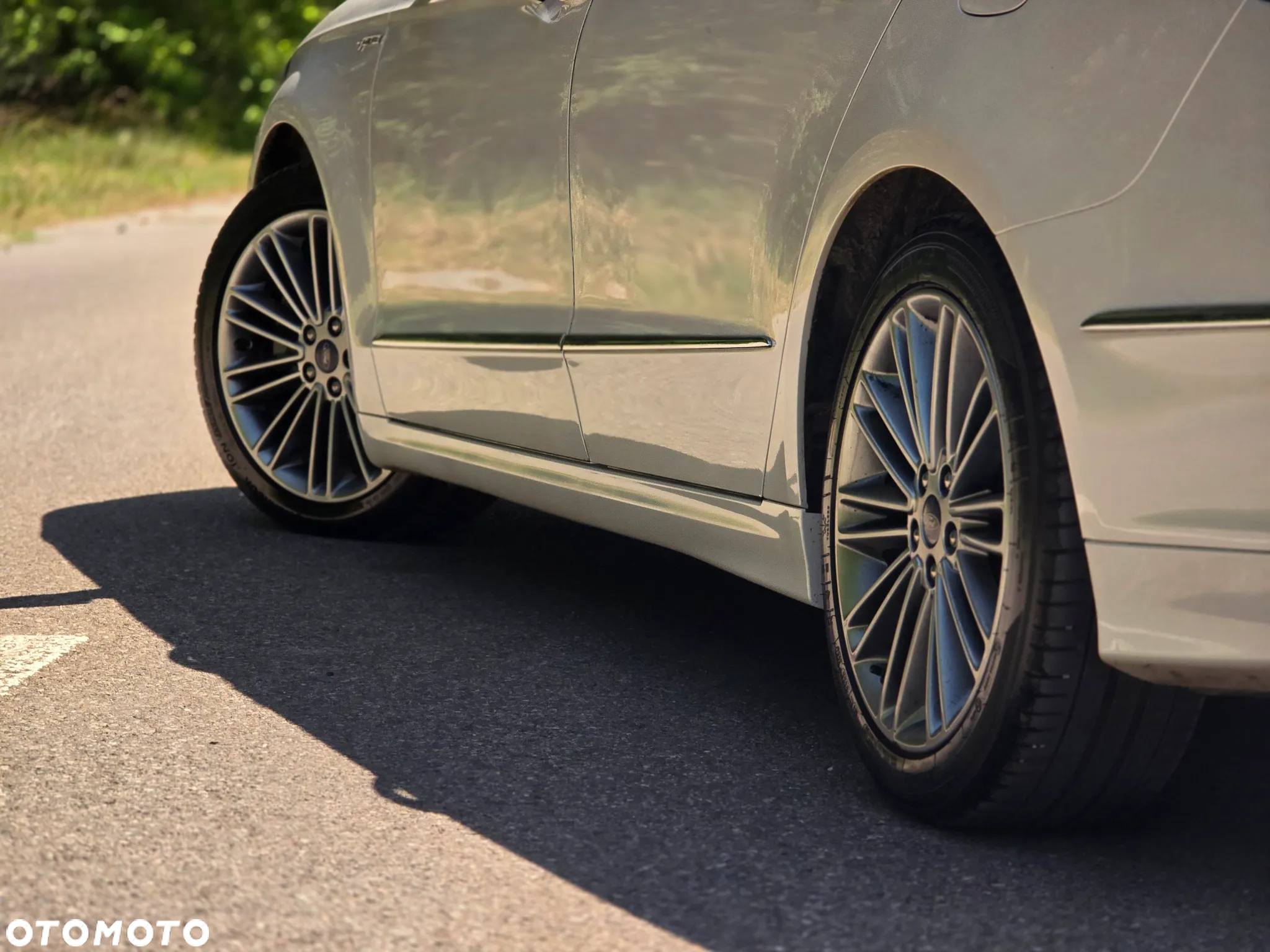 Ford Mondeo Vignale 2.0 Hybrid - 35