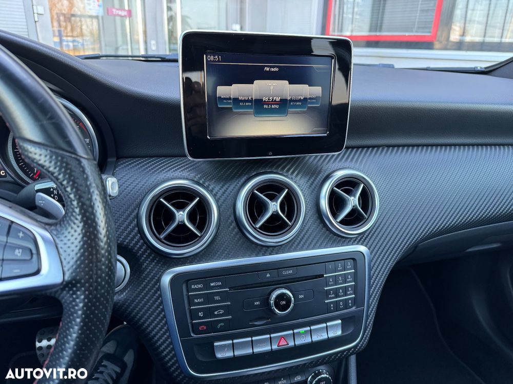 Mercedes-Benz A 200 d 7G-DCT AMG Line - 25