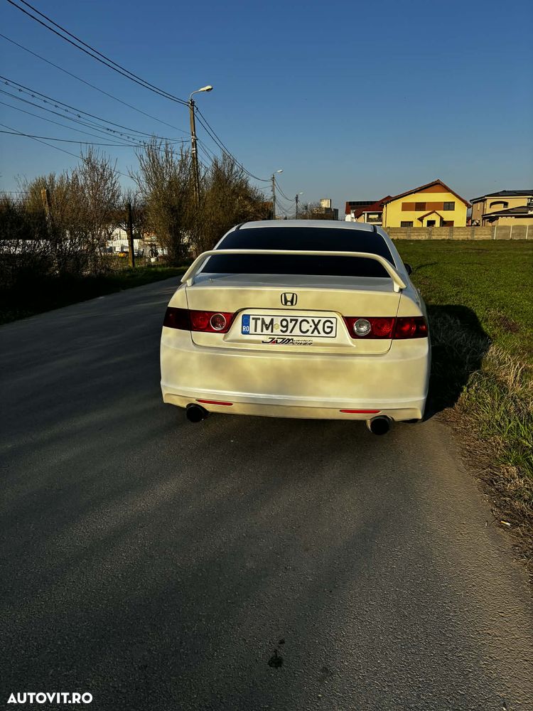 Honda Accord 2.0i Special Edition - 4