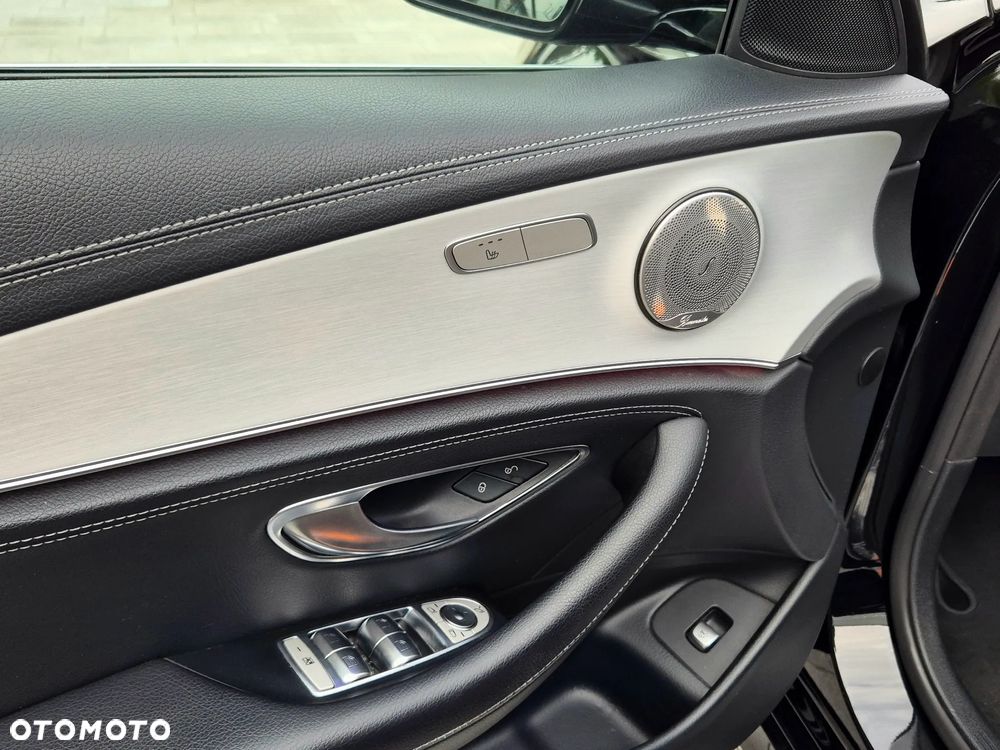 Mercedes-Benz Klasa E 220 d 4Matic 9G-TRONIC AMG Line - 30