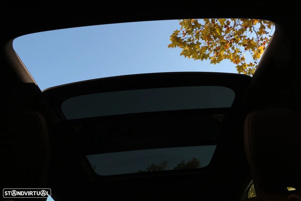 Volvo XC 60 2.0 T6 PHEV Inscription AWD - 17