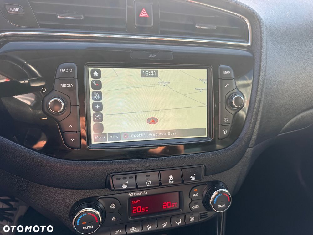 Kia Ceed 1.4 CVVT Dream Team Edition - 22