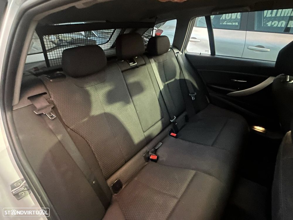 BMW 320 d Aut. Efficient Dynamics Edition Modern Line - 42