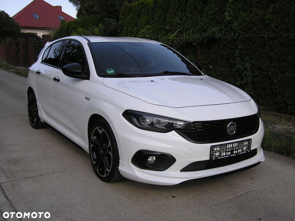 Fiat Tipo 1.4 T-Jet S-Design - 1