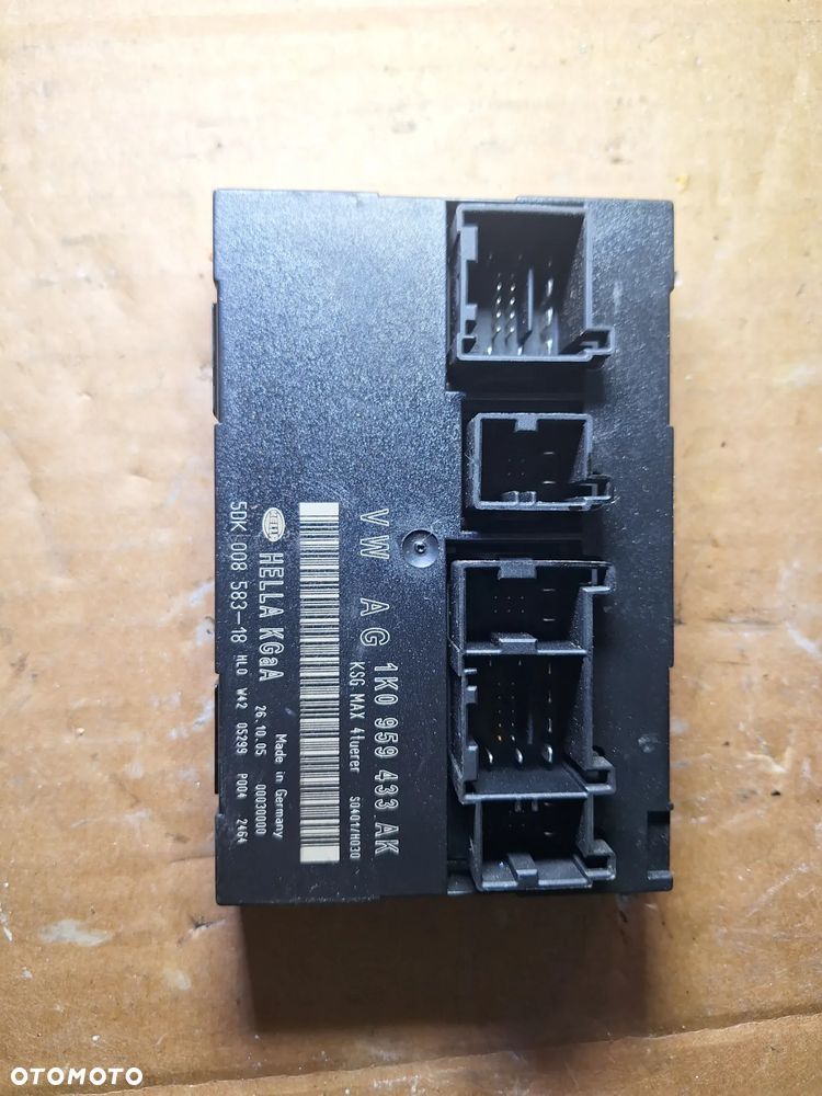 SKODA OCTAVIA II  moduł komfortu  1K0959433AK  (53/2) - 4