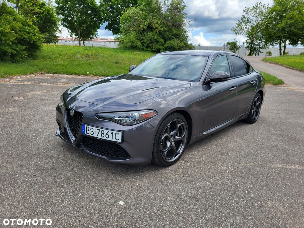 Alfa Romeo Giulia 2.0 Turbo 16V AT8-Q4 Ti - 34