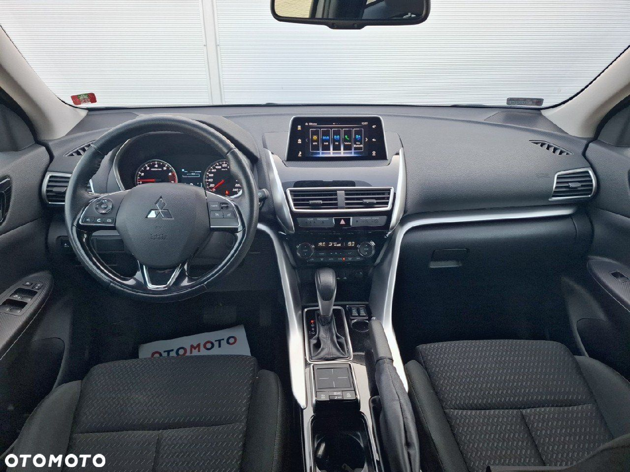 Mitsubishi Eclipse Cross - 8