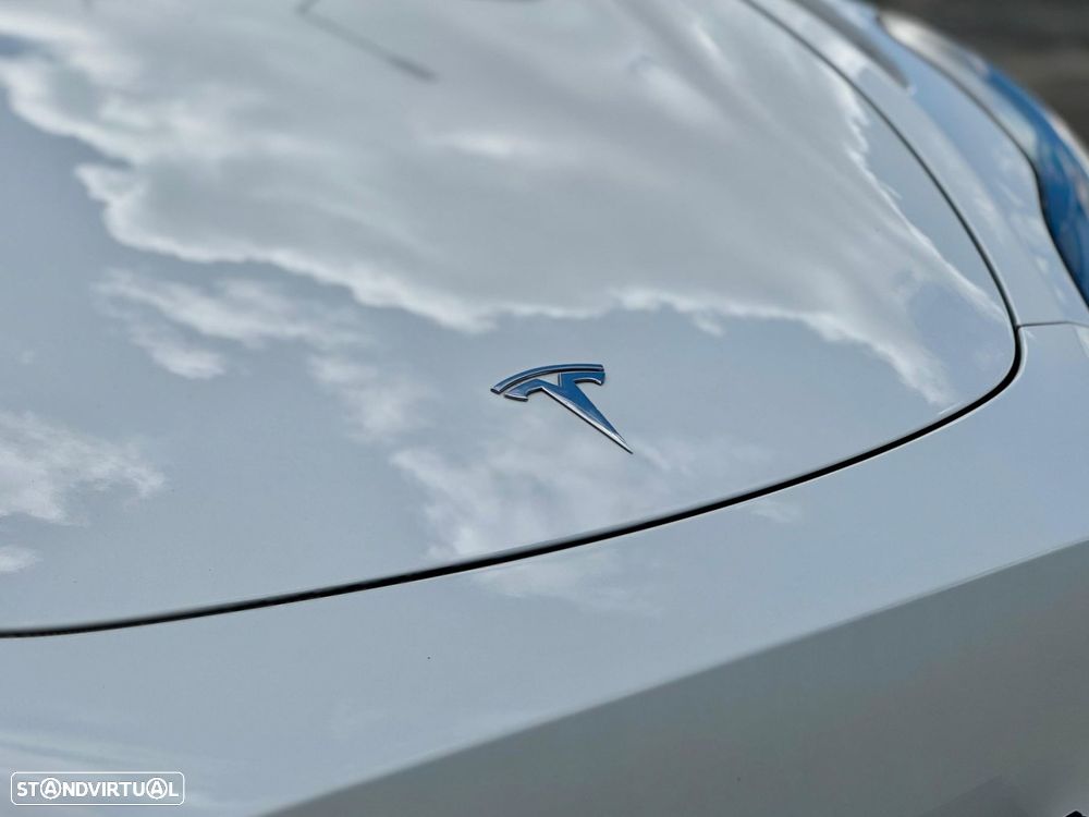 Tesla Model Y Standard Long Range RWD - 20