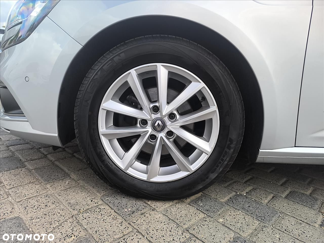 Renault Megane 1.5 Blue dCi Intens - 10