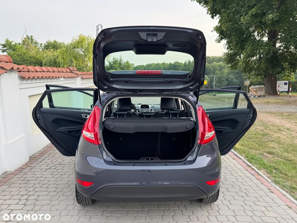 Ford Fiesta - 33