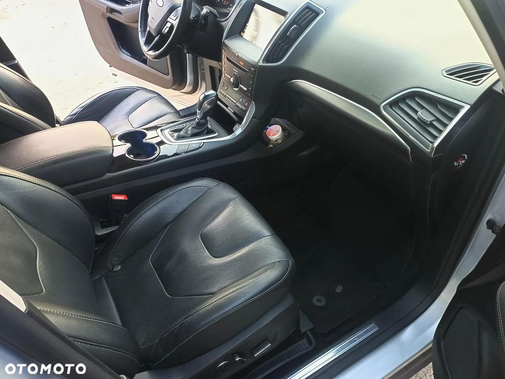 Ford S-Max 2.0 TDCi 4WD Titanium PowerShift - 8