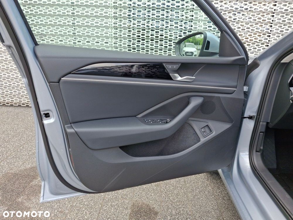 Volkswagen Passat Variant - 10