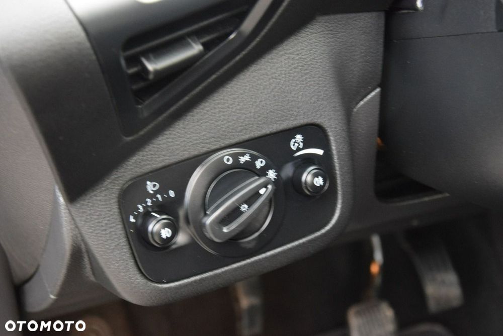 Ford Kuga 2.0 TDCi 2x4 Titanium - 31