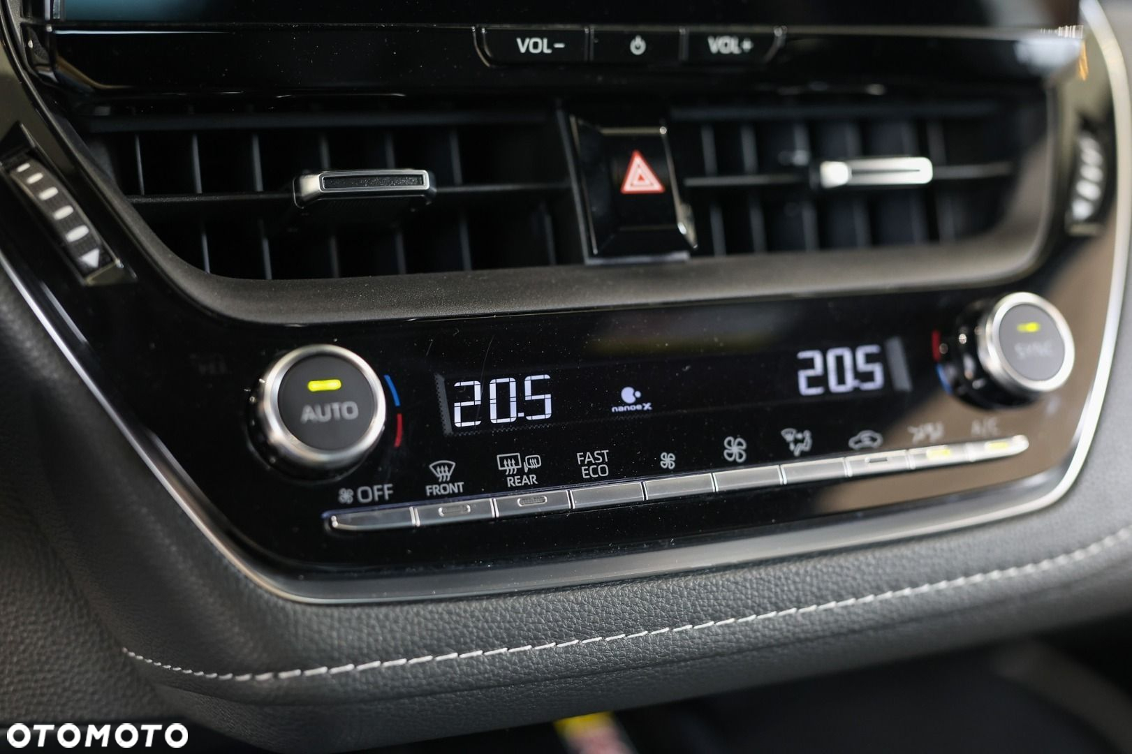 Toyota Corolla - 25