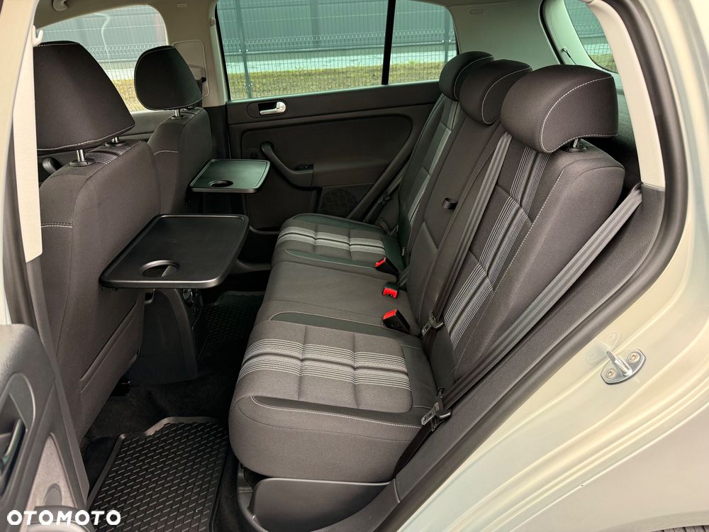 Volkswagen Golf Plus 1.2 TSI BlueMotion Technology MATCH - 25