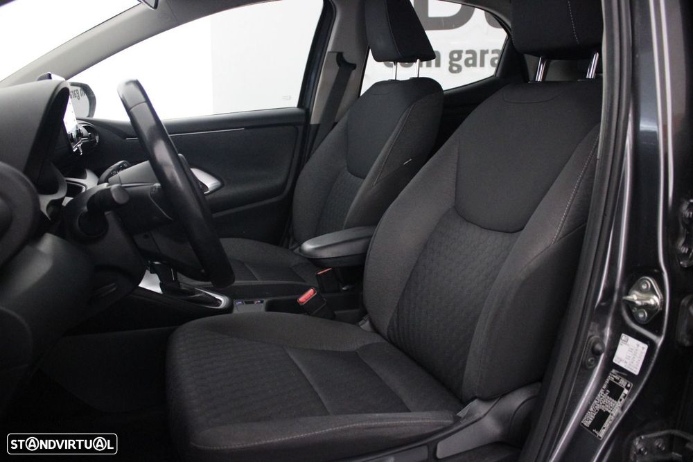 Toyota Yaris 1.5 HDF Comfort - 22