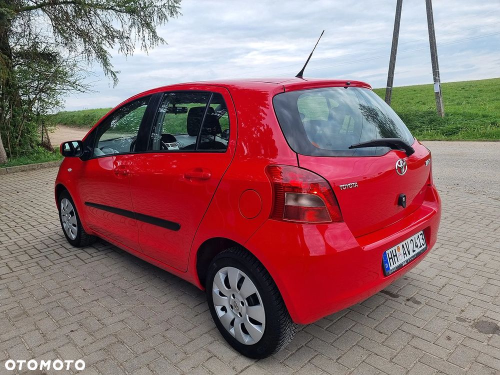 Toyota Yaris 1.3 Sol - 3