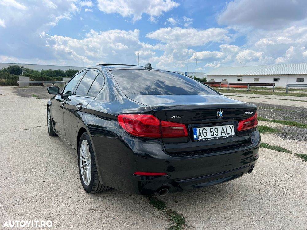 BMW Seria 5 530d xDrive Touring Aut. Sport Line - 10
