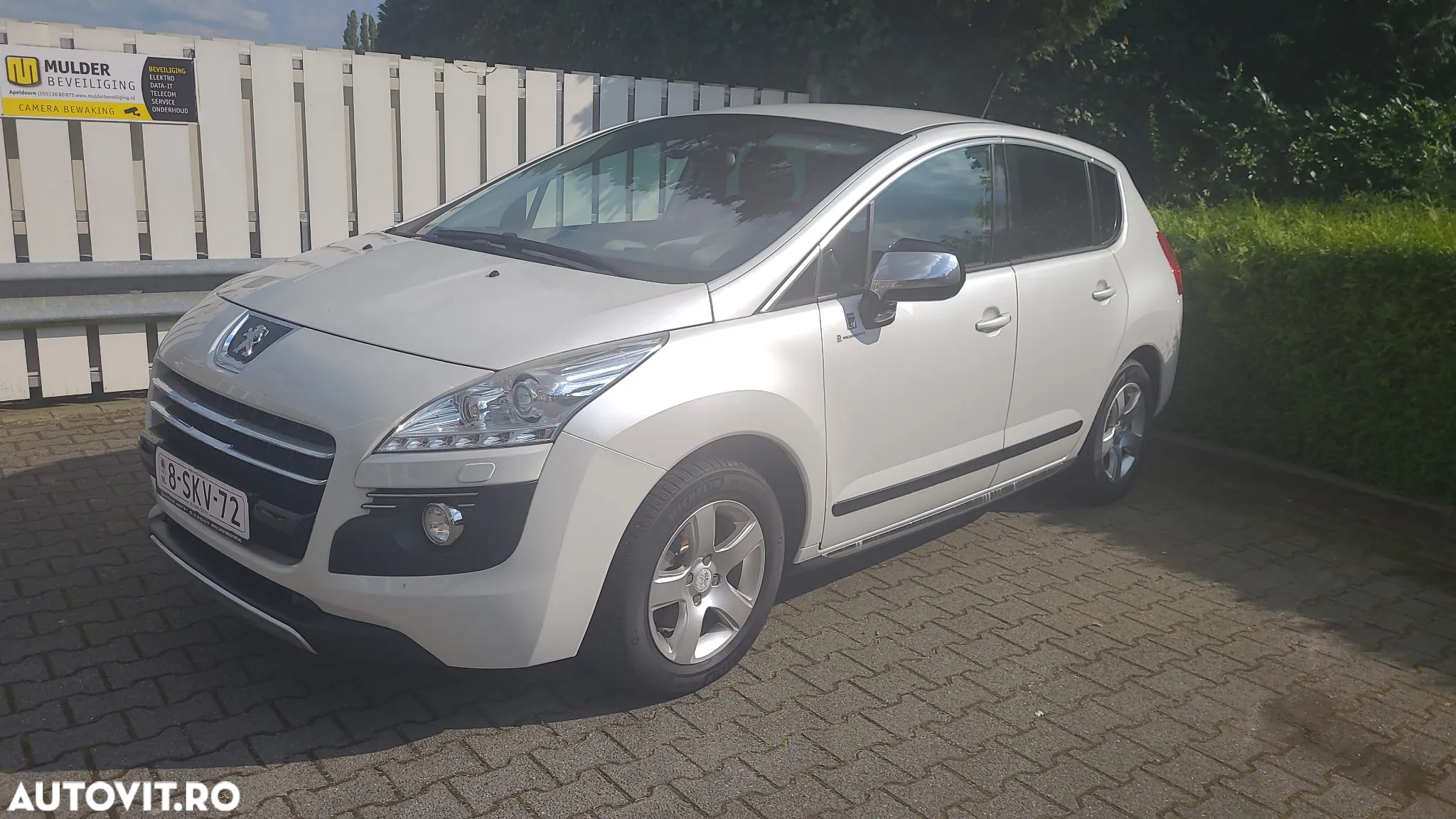 Peugeot 3008 HYbrid4 2.0 HDI FAP BMP - 14