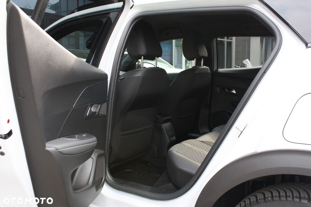 Peugeot 2008 1.2 PureTech Allure S&S EAT8 - 13