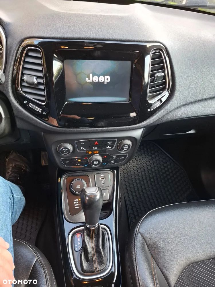 Jeep Compass 1.4 TMair Limited 4WD S&S - 10