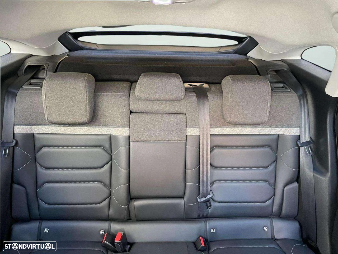 Citroën C4 1.5 BlueHDi Shine EAT8 - 16