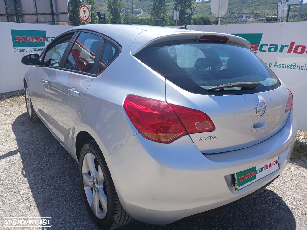 Opel Astra 1.4 Enjoy - 10