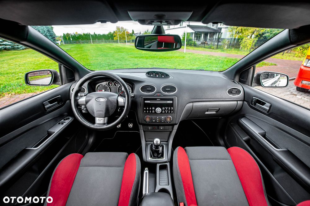 Ford Focus - 21