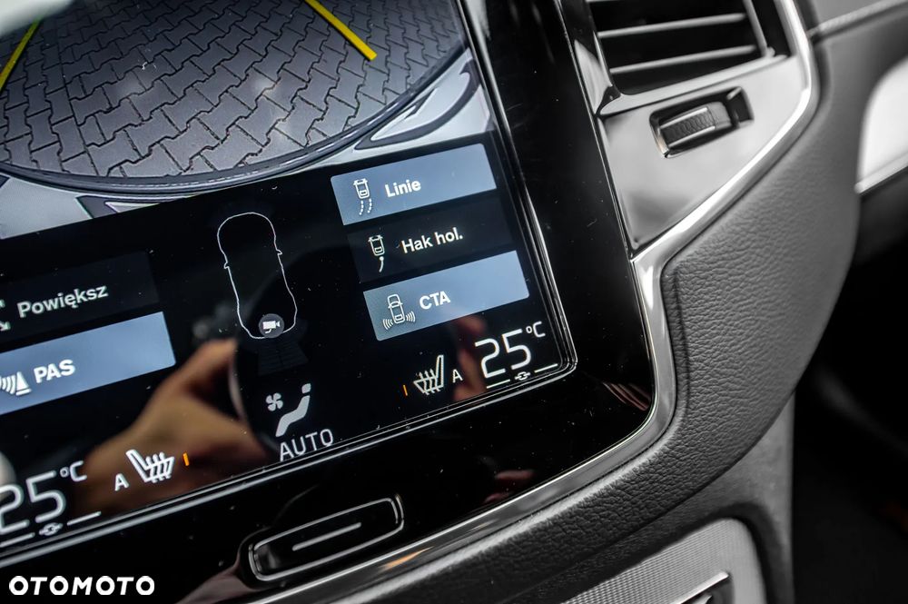Volvo XC 90 D5 SCR AWD R-Design - 28