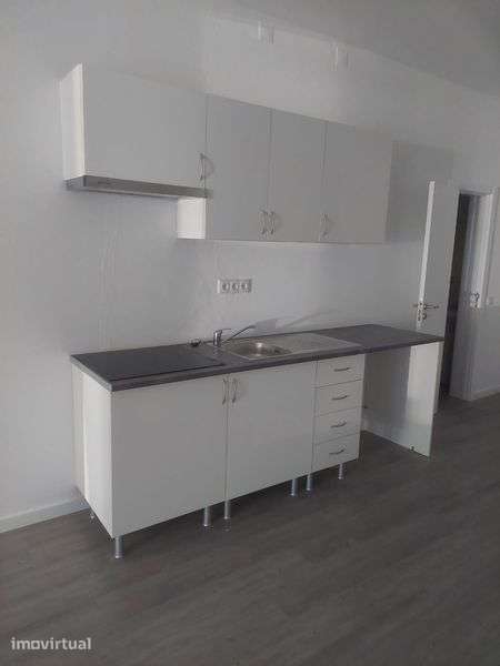 Apartamento T2 Minde Alugar - Grande imagem: 2/8