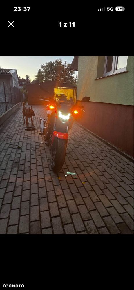 Honda CB - 1