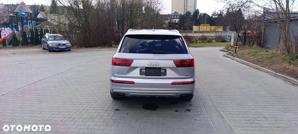 Audi Q7 - 15