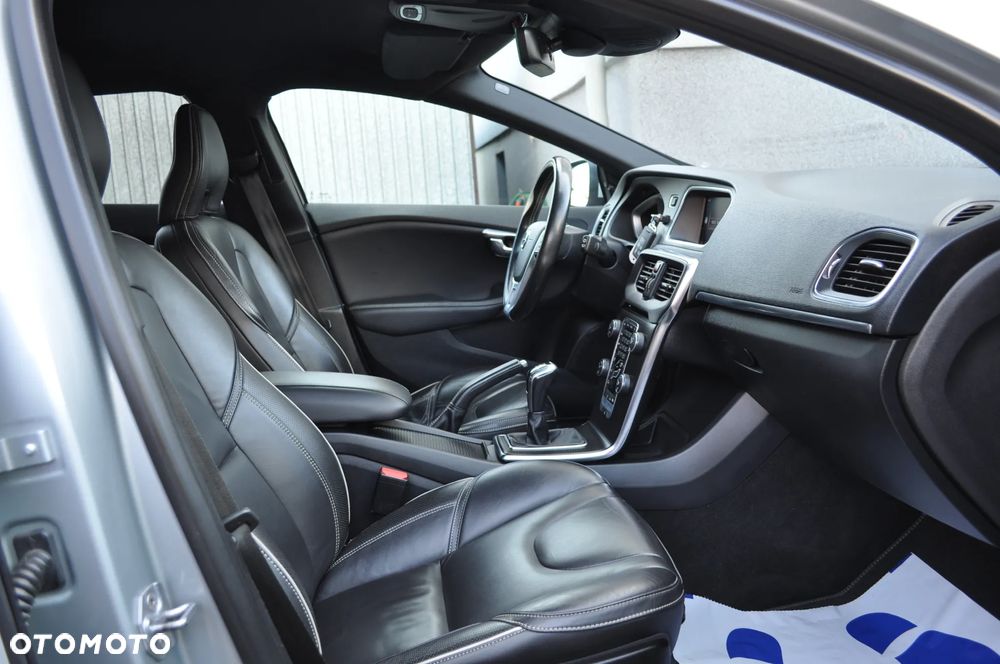 Volvo V40 D2 RDesign - 14