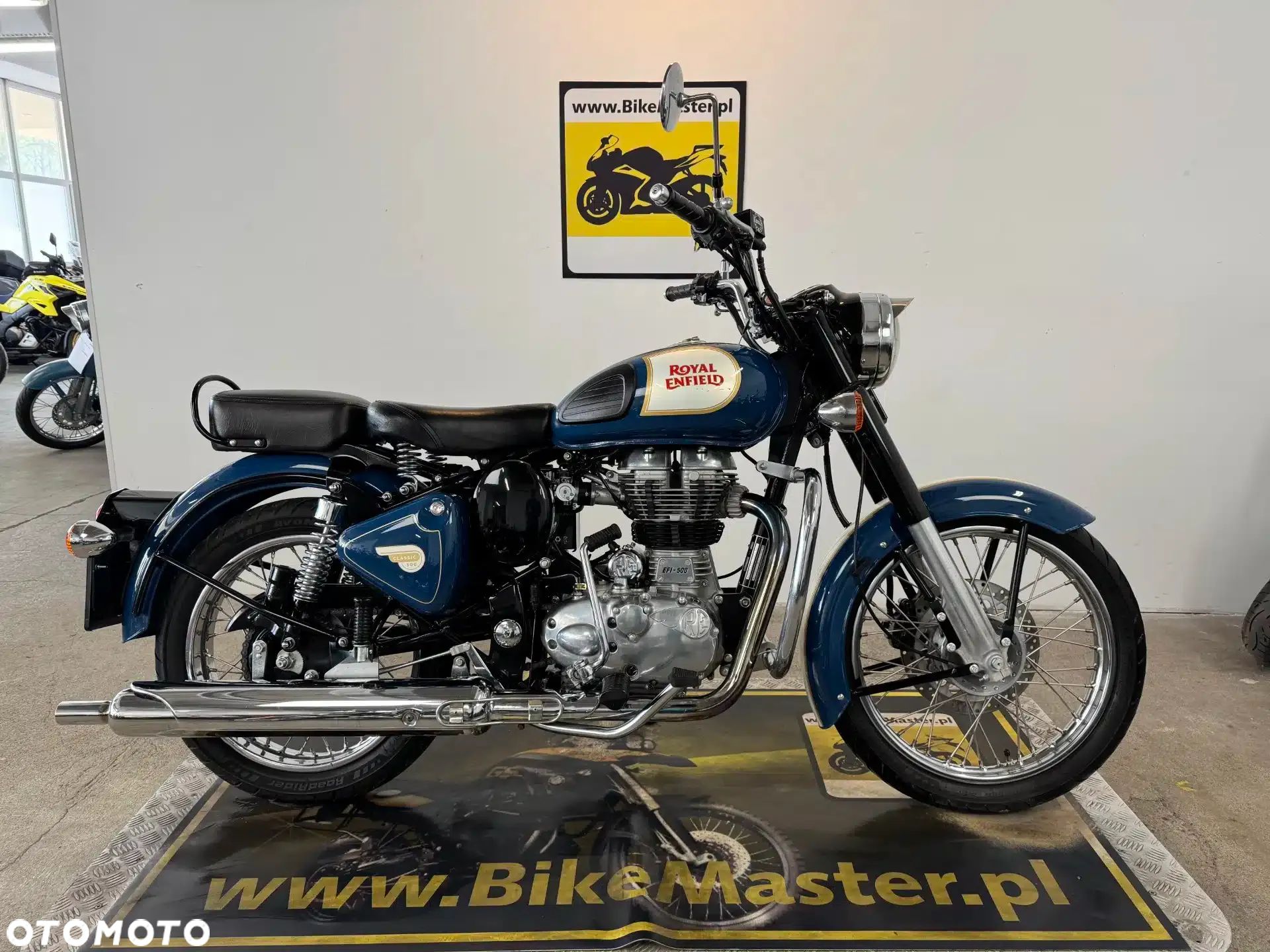 Royal Enfield Bullet - 1