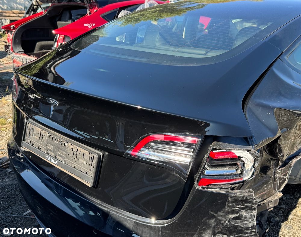 KLAPA BAGAŻNIKA TESLA 3 LIFT KOLOR PBSB - 3