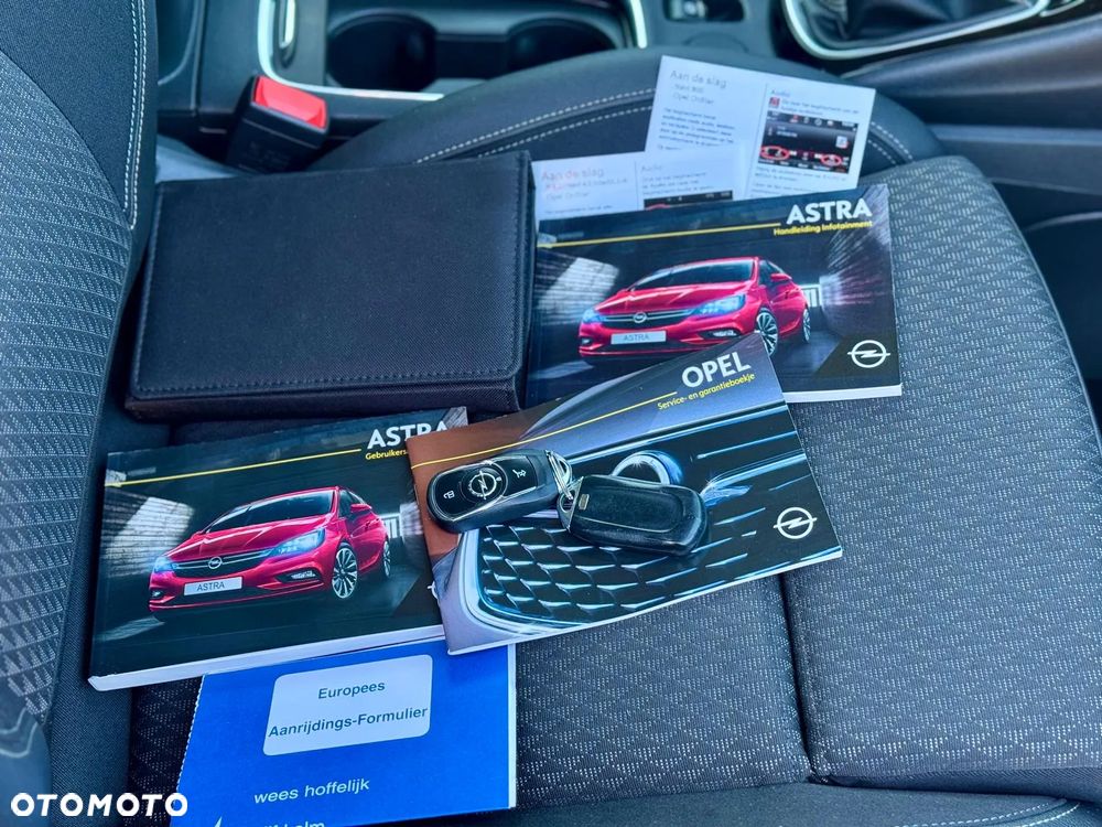 Opel Astra 1.4 Turbo Sports Tourer Innovation - 4