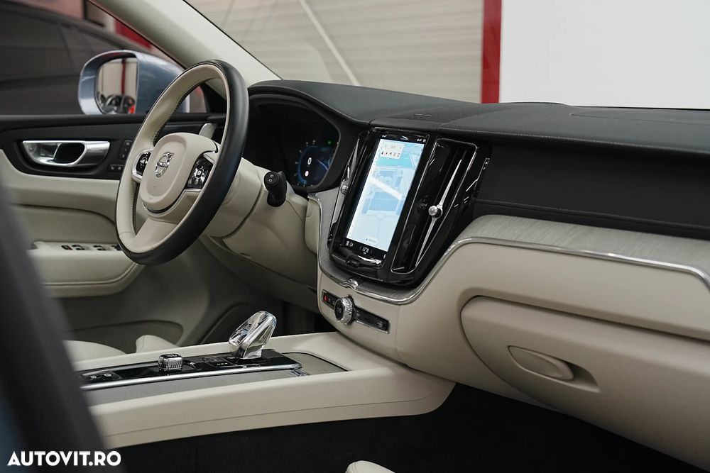 Volvo XC 60 Recharge T6 Twin Engine eAWD Inscription Expression - 29