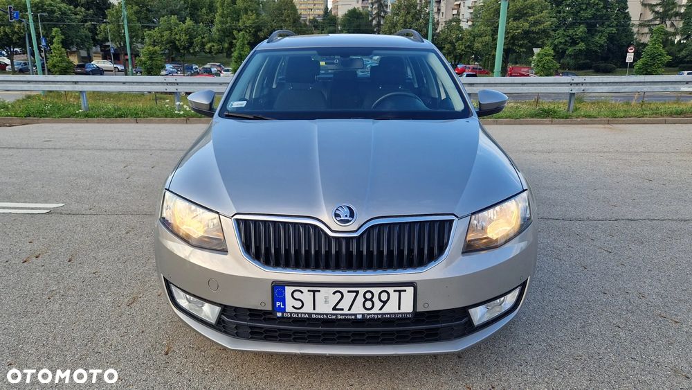 Skoda Octavia 1.6 TDI Ambition - 2
