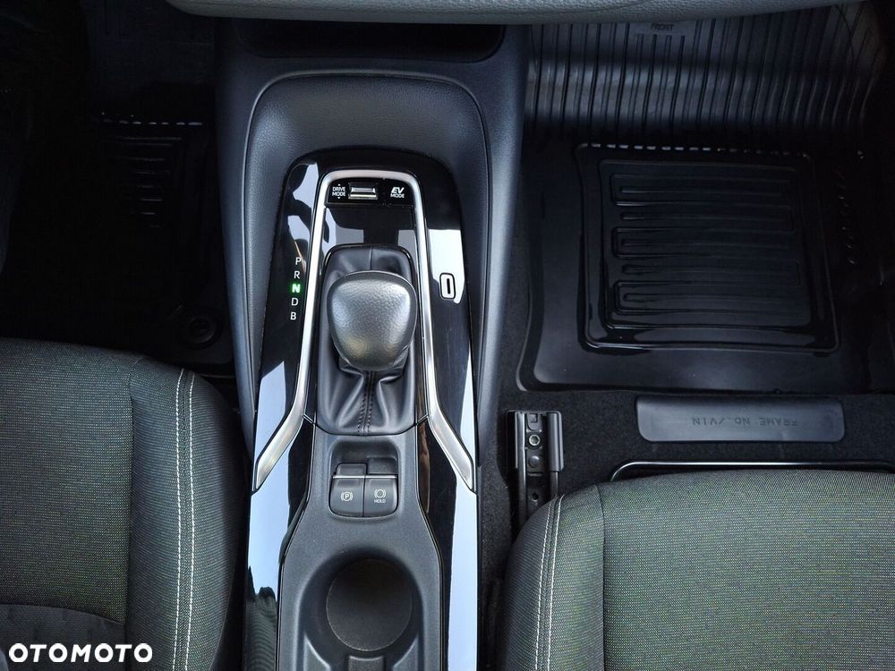 Toyota Corolla 1.8 Hybrid Comfort - 24