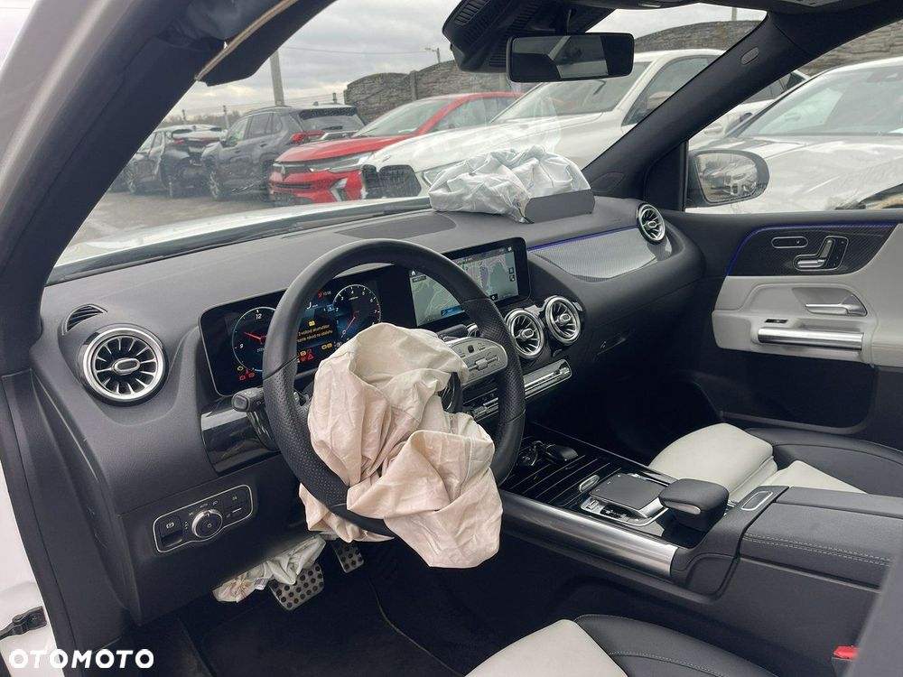 Mercedes-Benz Klasa B 220 4-Matic AMG Line 7G-DCT - 6