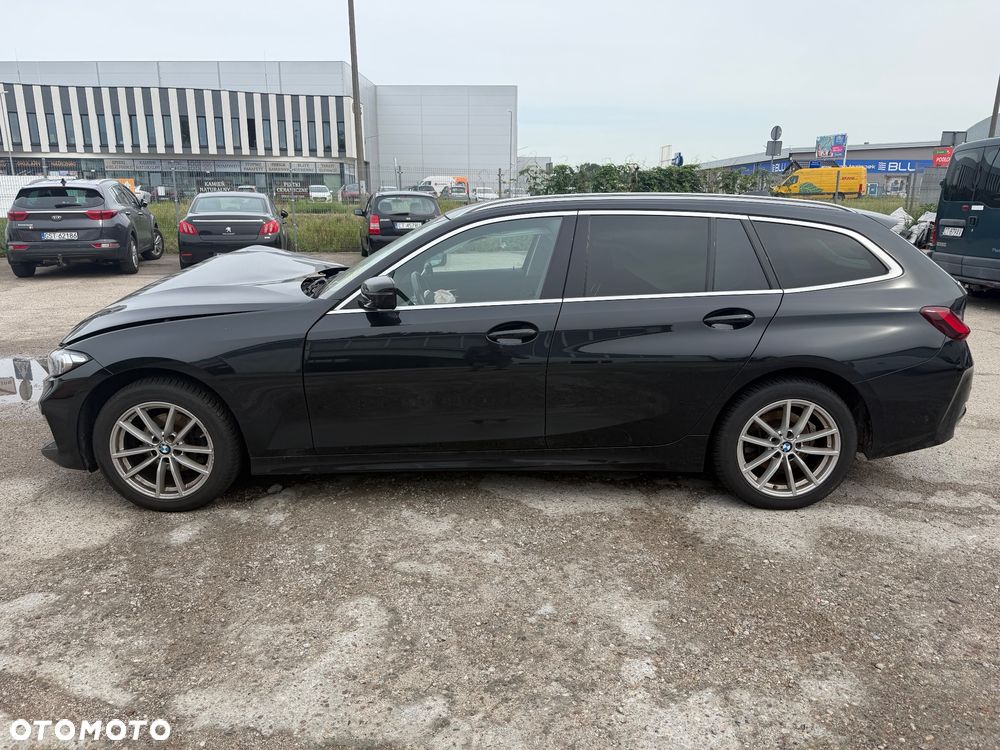 BMW Seria 3 318d mHEV - 3