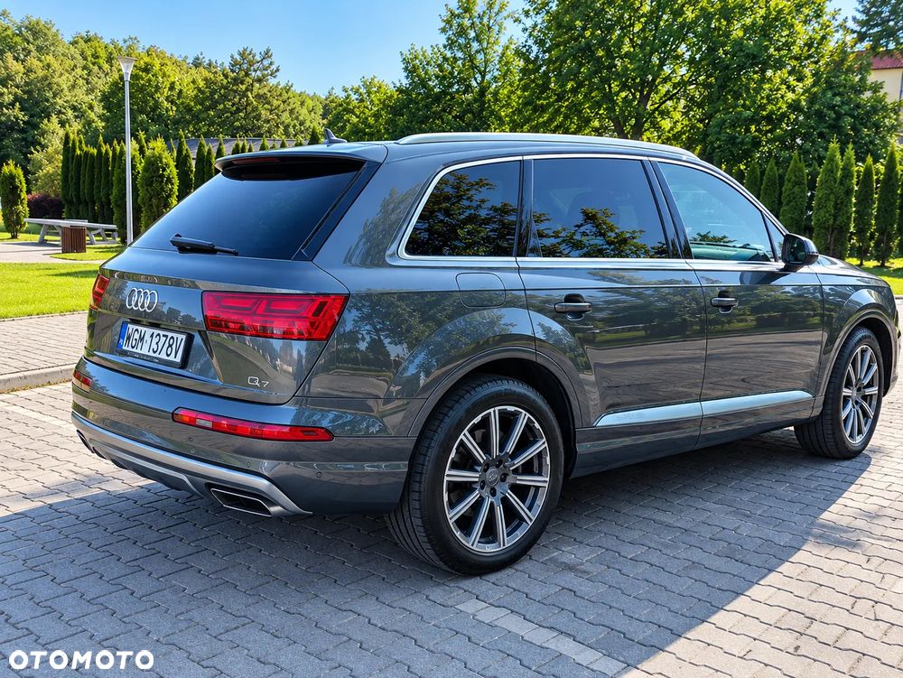 Audi Q7 3.0 TFSI Quattro Tiptr - 7