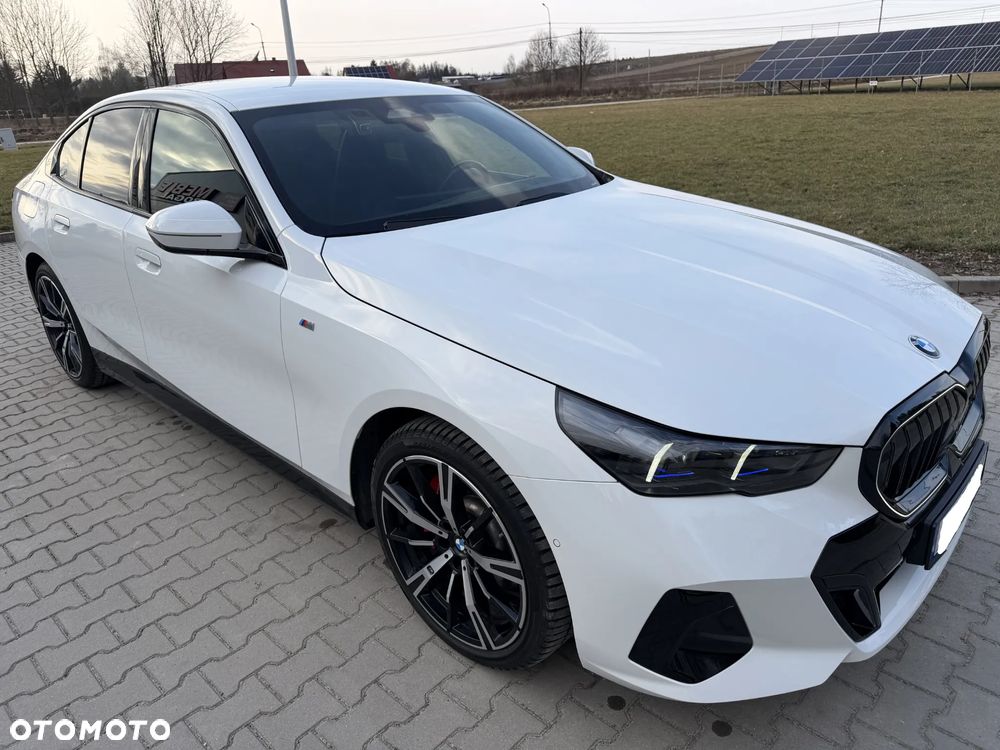 BMW Seria 5 ver-520d-xdrive-mhev-m-sport - 10