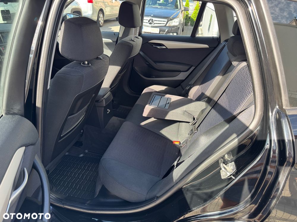 BMW X1 sDrive18d xLine - 9