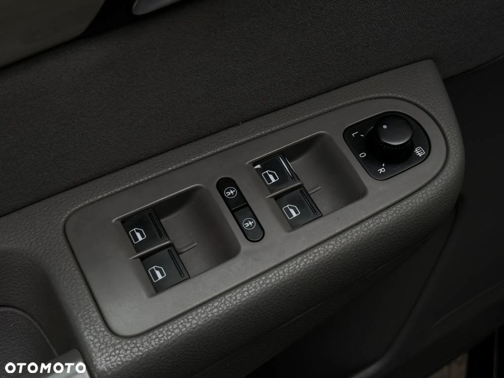 Seat Alhambra 2.0 TDI DPF Ecomotive - 10