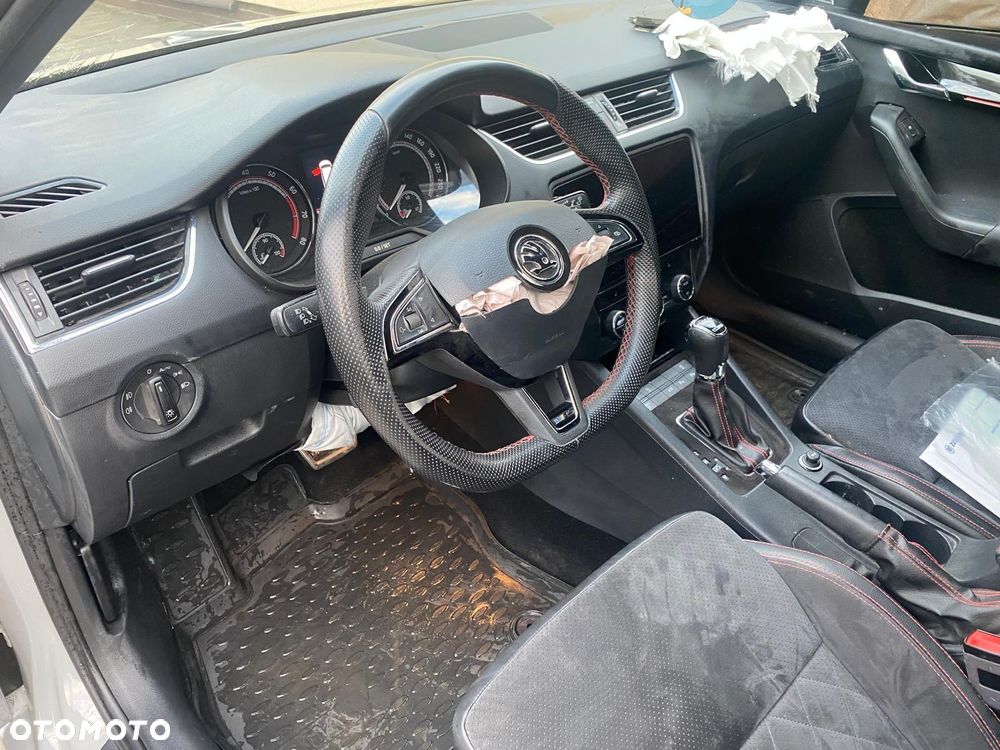 Skoda Octavia 2.0 TSI DSG RS 245 - 8