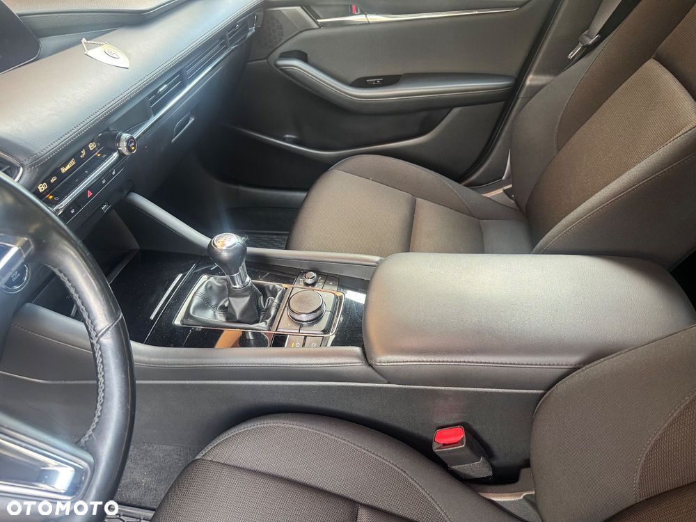 Mazda 3 2.0 mHEV Hikari - 10