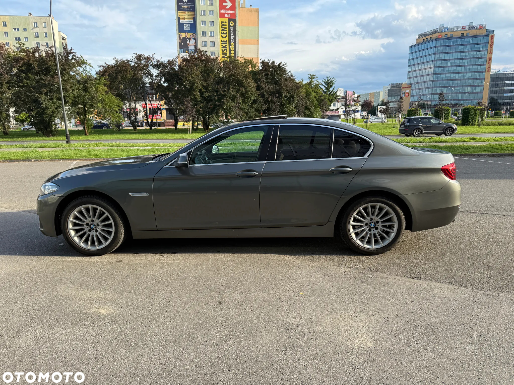 BMW Seria 5 518d - 4