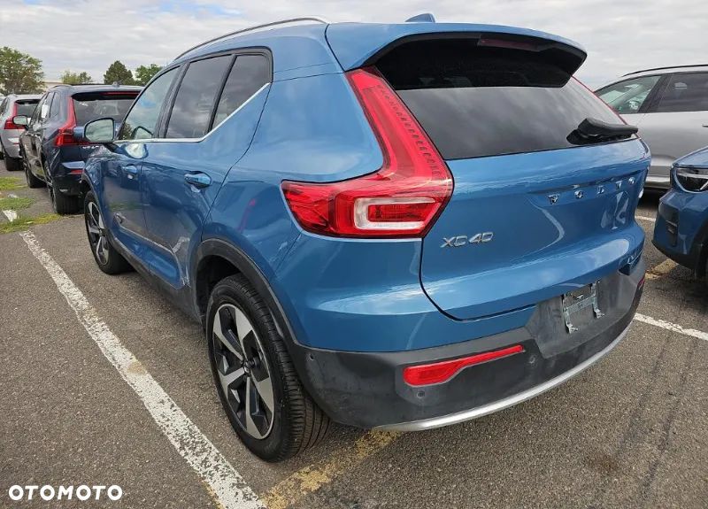 Volvo XC 40 - 5