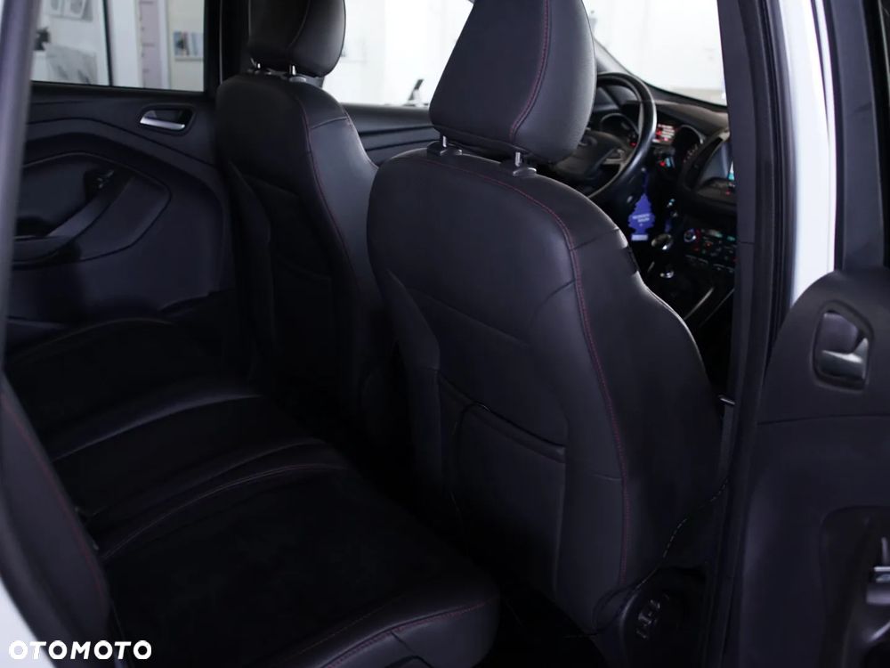 Ford Kuga 1.5 EcoBoost FWD ST-Line ASS MMT6 - 28